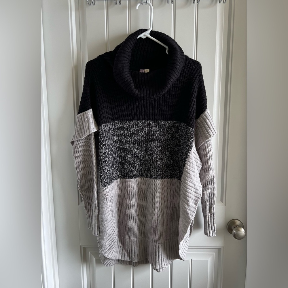 Alya Tunic Sweater